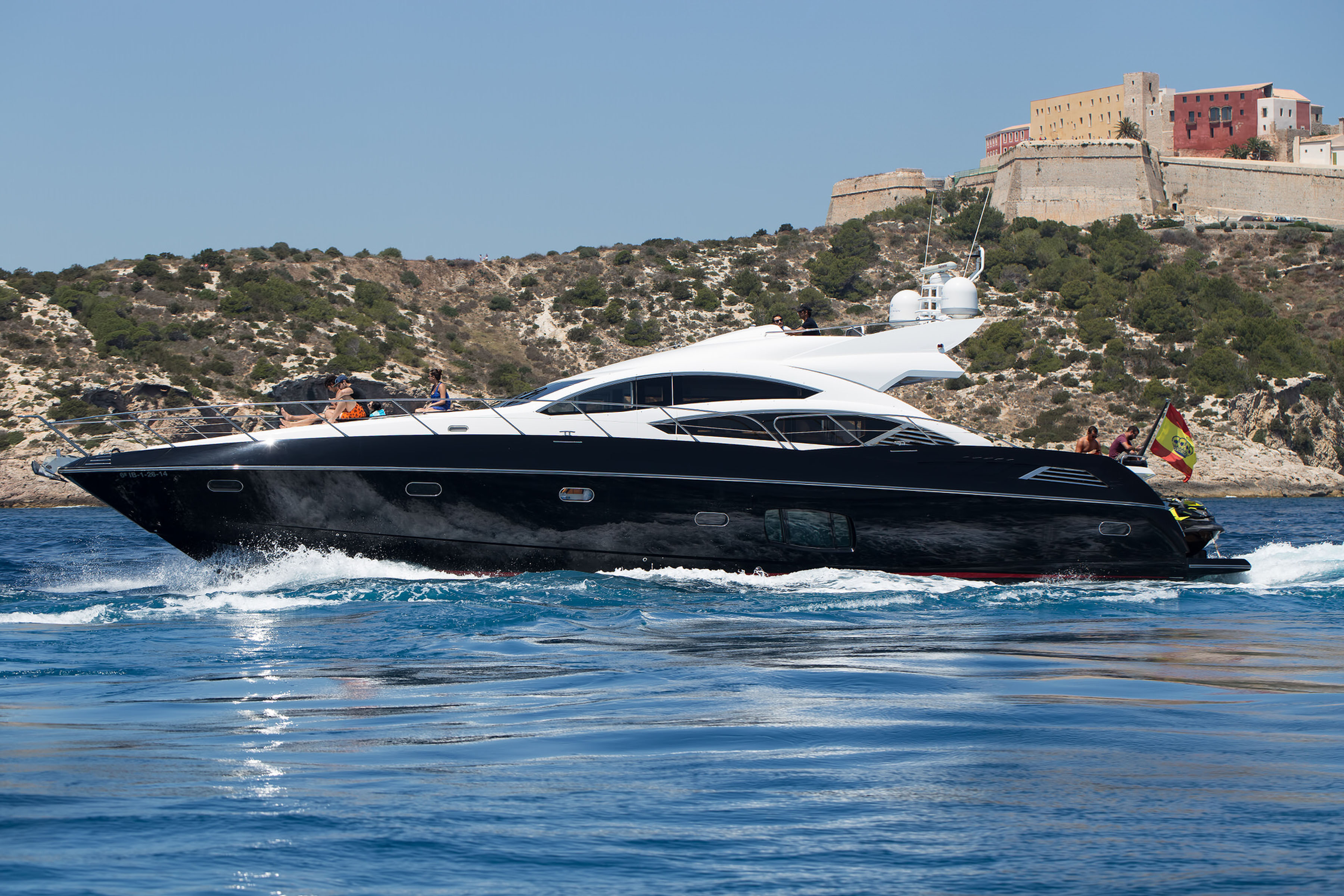 SUNSEEKER PREDATOR 74 - BLACK JAX